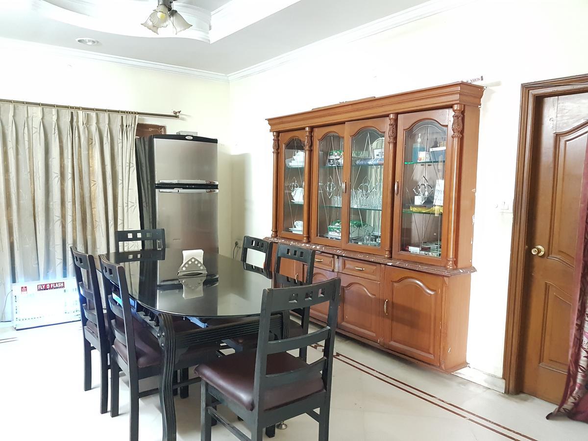 Alpine Glow Residencia - Crest Hotel Hyderabad Exterior foto